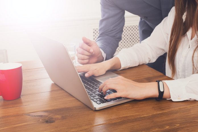 ¿Cómo coordinar y supervisar el trabajo a distancia? ¿Cómo coordinar y supervisar el trabajo a distancia?