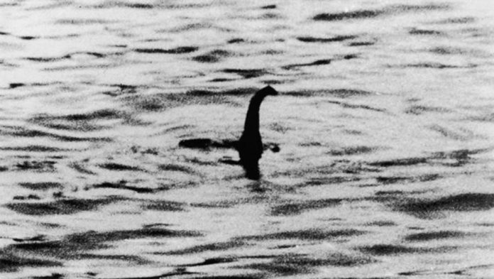 monstruo lago ness