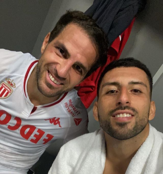 cesc fabregas y guillermo maripan