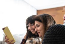 Las apps de control parental son clave en esta época