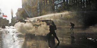 Manifestaciones y cortes de tránsito en el centro de Santiago