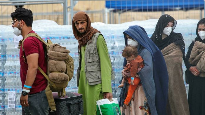 La Cancillería de Chile anunció que recibirá a más de 300 refugiados de Afganistán.