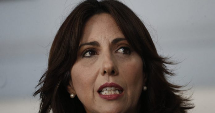 exsubsecretaria tierras firmas exsubsecretaria tierras firmas