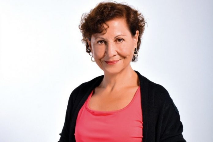 Teresita Reyes Teresita Reyes