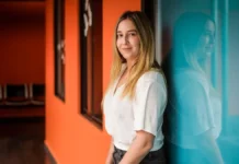 Vale Saini comparte su experiencia de embarazo mientras Sebastián Ramírez viajaba a Nueva Zelanda.