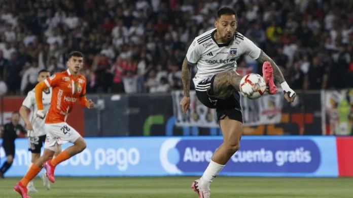 Colo Colo triunfa ante Cobresal y se mantiene firme en la pelea por el título. Colo Colo triunfa ante Cobresal y se mantiene firme en la pelea por el título.