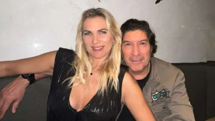 La lujosa casa de Iván Zamorano y María Alberó en Miami se vendió por más de 1.400 millones. La lujosa casa de Iván Zamorano y María Alberó en Miami se vendió por más de 1.400 millones.