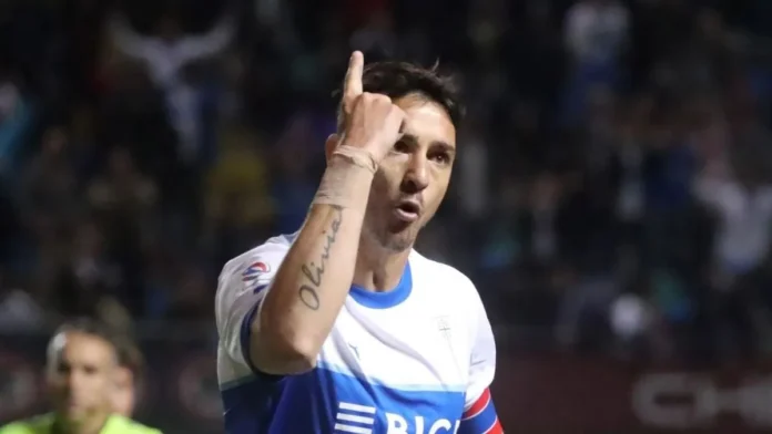 Fernando Zampedri brilla en una noche histórica para la U Católica. Fernando Zampedri brilla en una noche histórica para la U Católica.