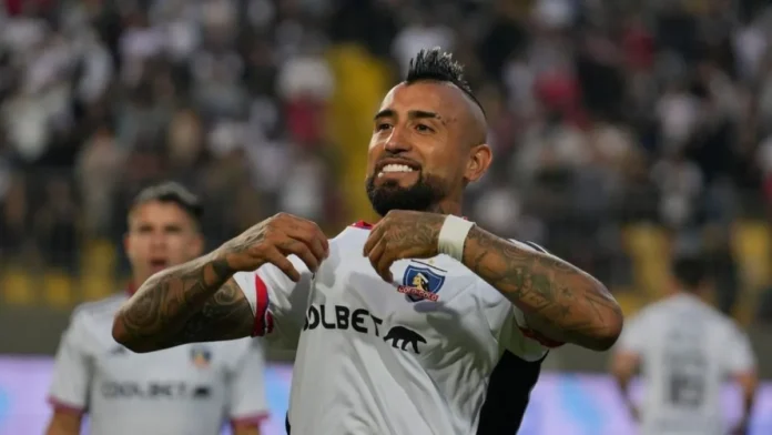 Arturo Vidal lanza un contundente mensaje a Johnny Herrera en redes sociales. Arturo Vidal lanza un contundente mensaje a Johnny Herrera en redes sociales.