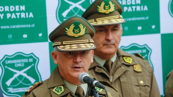 Marcelo Araya Zapata asume como nuevo General Director de Carabineros de Chile. Marcelo Araya Zapata asume como nuevo General Director de Carabineros de Chile.