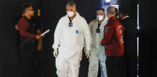 El padre de Liam Payne llega a Buenos Aires para gestionar la repatriación del artista.