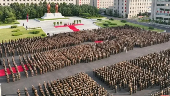 Más de un millón de jóvenes se unen al Ejército en Pyongyang ante tensiones con Seúl. Más de un millón de jóvenes se unen al Ejército en Pyongyang ante tensiones con Seúl.