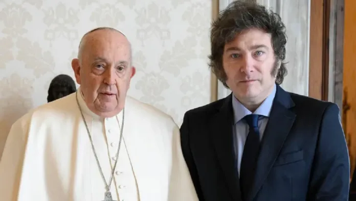 Milei y el Papa: de la confrontación a un perdón inesperado. Milei y el Papa: de la confrontación a un perdón inesperado.