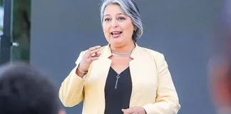 Ministra Jara: "Las propuestas de AFP exigen más sacrificios a los cotizantes".