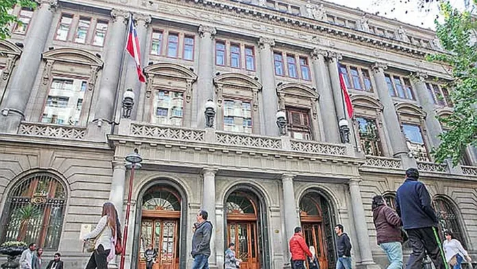 Banco de Chile: dominancia en bolsa y la inminente normalización del sector bancario. Banco de Chile: dominancia en bolsa y la inminente normalización del sector bancario.