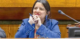 El gobierno implementa un nuevo ajuste para alcanzar sus metas fiscales.