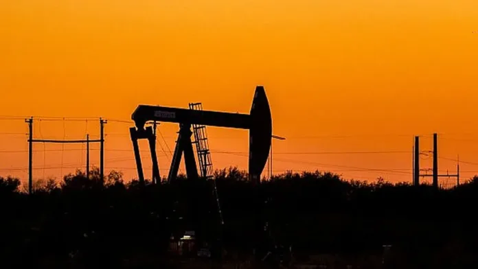 Surinam mejora su calificación crediticia por hallazgos de petróleo. Surinam mejora su calificación crediticia por hallazgos de petróleo.
