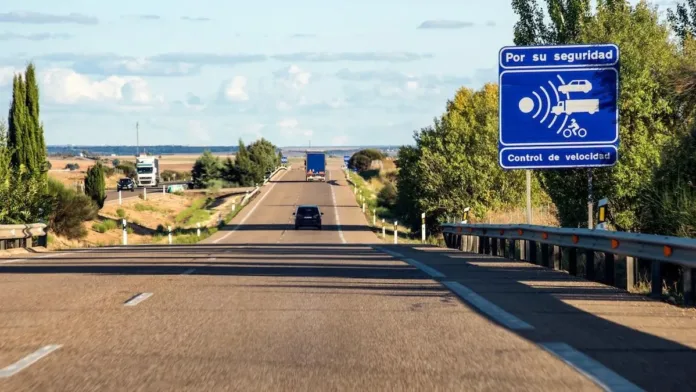 Proponen declarar emergencia en seguridad vial y abordar el tema de las fotomultas. Proponen declarar emergencia en seguridad vial y abordar el tema de las fotomultas.