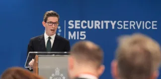El jefe del MI5 alerta sobre el aumento de complots terroristas por Irán y Rusia.