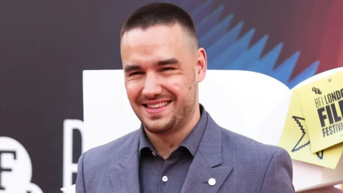 La policía argentina investiga el suministro de drogas a Liam Payne tras su fallecimiento. La policía argentina investiga el suministro de drogas a Liam Payne tras su fallecimiento.