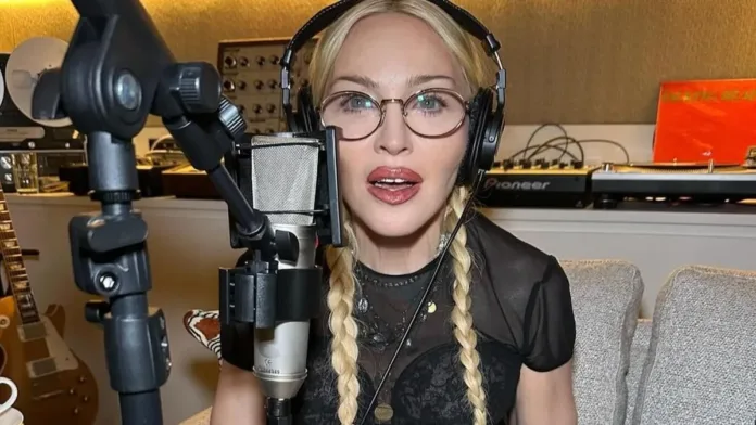 Madonna se prepara para lanzar nueva música Madonna se prepara para lanzar nueva música
