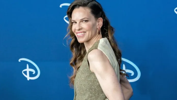 ¡Hilary Swank se une al elenco de la esperada tercera temporada de Yellowjackets! ¡Hilary Swank se une al elenco de la esperada tercera temporada de Yellowjackets!