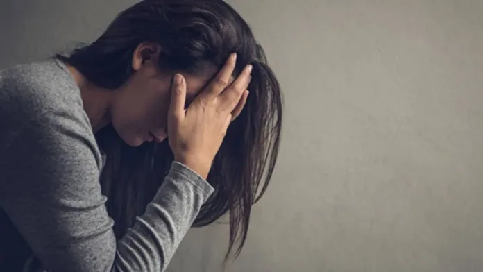 Casi el 25% de los chilenos enfrenta problemas de salud mental por ansiedad. Casi el 25% de los chilenos enfrenta problemas de salud mental por ansiedad.