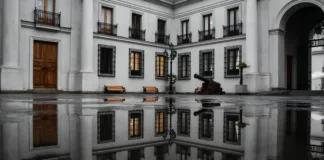 Tragedia en La Moneda: reportan la muerte de un trabajador en el interior del palacio.