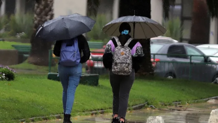 Pronóstico del clima en Santiago: un fin de semana soleado y cálido. Pronóstico del clima en Santiago: un fin de semana soleado y cálido.