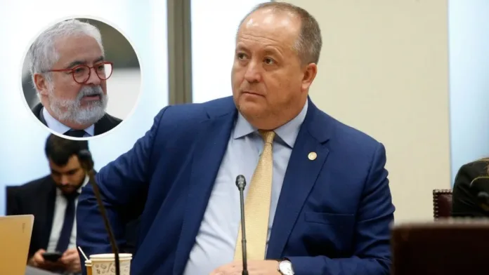 El fiscal nacional admite su encuentro con Luis Hermosilla y expresa su arrepentimiento. El fiscal nacional admite su encuentro con Luis Hermosilla y expresa su arrepentimiento.