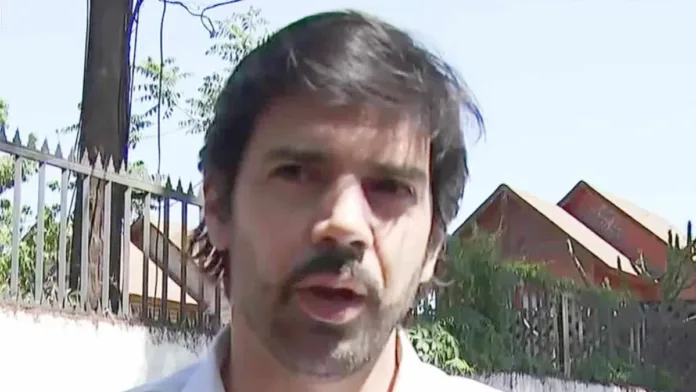 Joaquín Lavín aclara su situación tras el allanamiento a su hogar y oficinas. Joaquín Lavín aclara su situación tras el allanamiento a su hogar y oficinas.