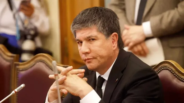 Monsalve presuntamente solicitó a la PDI acercarse a la denunciante. Monsalve presuntamente solicitó a la PDI acercarse a la denunciante.