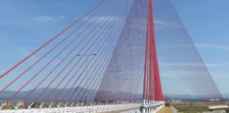 Trágica muerte de un influencer británico al caer de un puente en España.