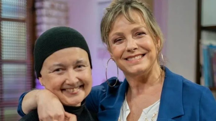 Paulina Urrutia comparte su diagnóstico de cáncer mamario y su lucha personal. Paulina Urrutia comparte su diagnóstico de cáncer mamario y su lucha personal.
