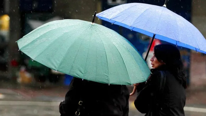 Regresan las lluvias a Santiago: pronóstico de precipitaciones y su impacto. Regresan las lluvias a Santiago: pronóstico de precipitaciones y su impacto.