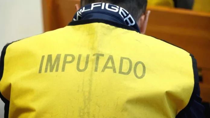Prisión preventiva para acusados de robo a cajeros automáticos en la RM. Prisión preventiva para acusados de robo a cajeros automáticos en la RM.