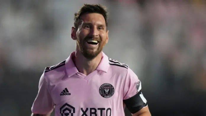 El emotivo gesto de Messi que ha conmovido a fanáticos alrededor del mundo. El emotivo gesto de Messi que ha conmovido a fanáticos alrededor del mundo.