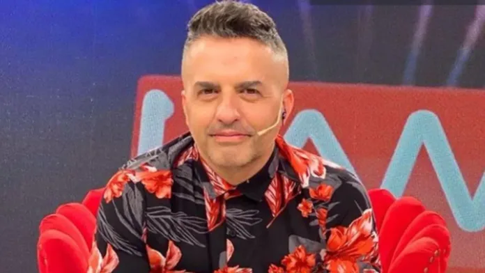 Ángel de Brito revela el inesperado romance que cruzó de la pantalla a la vida real. Ángel de Brito revela el inesperado romance que cruzó de la pantalla a la vida real.