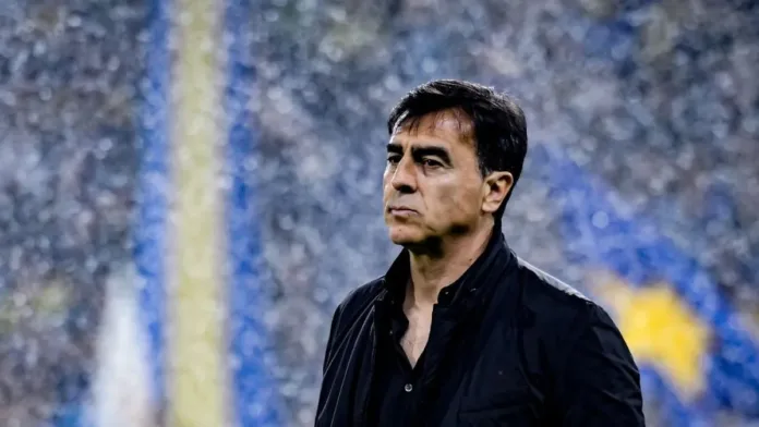 Gustavo Quinteros exige a Boca por la fecha de la semifinal de la Copa Argentina. Gustavo Quinteros exige a Boca por la fecha de la semifinal de la Copa Argentina.