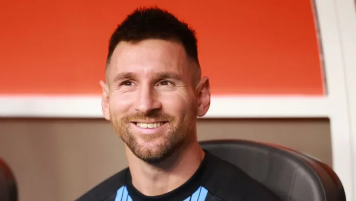 Lionel Messi lanza su nuevo perfume: descubre su precio y cómo conseguirlo. Lionel Messi lanza su nuevo perfume: descubre su precio y cómo conseguirlo.