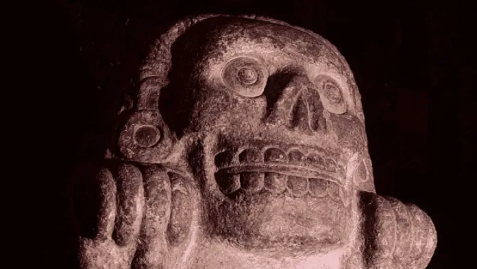 Explora la visión náhuatl sobre la muerte y los destinos del alma. Explora la visión náhuatl sobre la muerte y los destinos del alma.