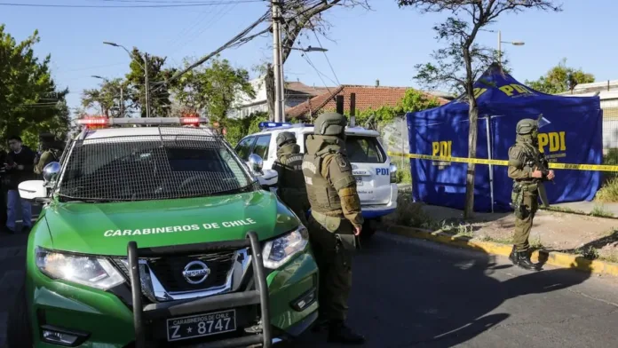 Tragedia en Macul: joven de 20 años pierde la vida tras una riña. Tragedia en Macul: joven de 20 años pierde la vida tras una riña.