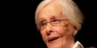 Delfina Guzmán regresa al teatro a los 96 años