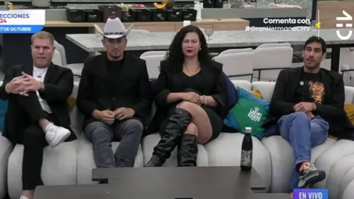 Los tres finalistas de la segunda temporada de "Gran Hermano" se enfrentan a la final. Los tres finalistas de la segunda temporada de "Gran Hermano" se enfrentan a la final.