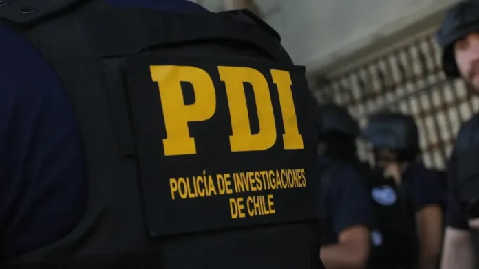 Subdirector de la PDI frustra violento robo a disparos en La Cisterna. Subdirector de la PDI frustra violento robo a disparos en La Cisterna.