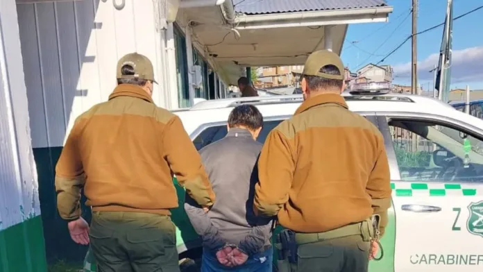 Hombre en prisión preventiva por agredir a su pareja en Melinka durante dos semanas. Hombre en prisión preventiva por agredir a su pareja en Melinka durante dos semanas.