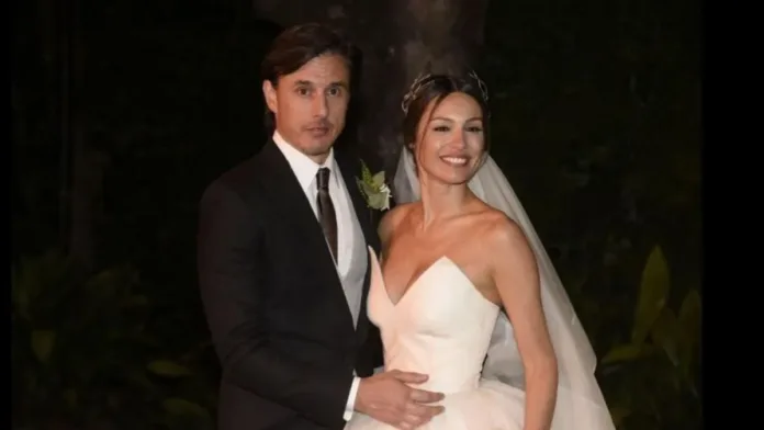 ¿Amor o interés? La polémica en la relación de Moritán y Pampita. ¿Amor o interés? La polémica en la relación de Moritán y Pampita.