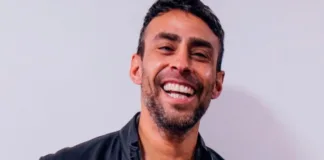 Un reconocido futbolista visita a Jorge Valdivia en su tiempo en prisión.