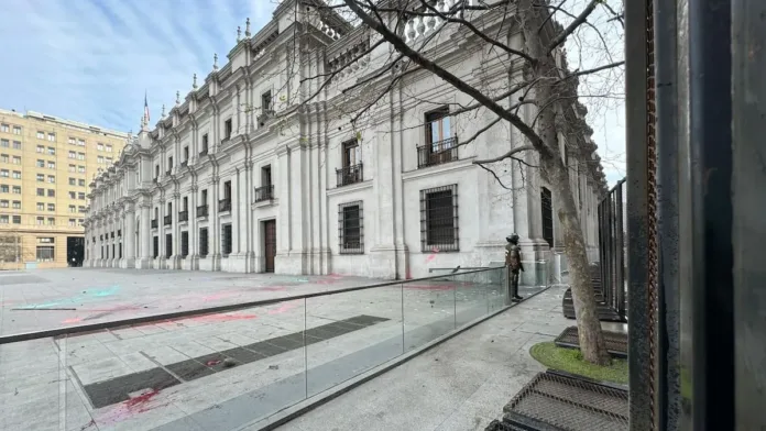 El Presidente Boric nombra nueva directora tras la renuncia de Antonia Rozas. El Presidente Boric nombra nueva directora tras la renuncia de Antonia Rozas.