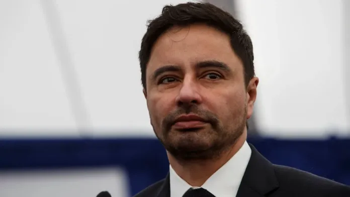 Rodolfo Carter: "La derecha debe competir en primarias si la izquierda lo hace". Rodolfo Carter: "La derecha debe competir en primarias si la izquierda lo hace".